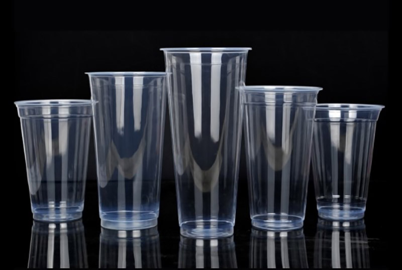 Ly nhựa đựng nước mía rất đa dạng